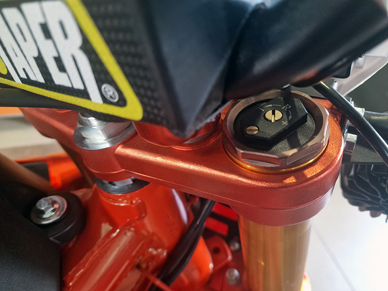 Амортизаторы Hammer Enduro 300 в Шымкенте, Купить Двигатель Hammer Enduro 300 в Шымкенте, Продажа Амортизаторы Hammer Enduro 300 в Шымкенте, Запчасти на Двигатель Hammer Enduro 300 в Шымкенте